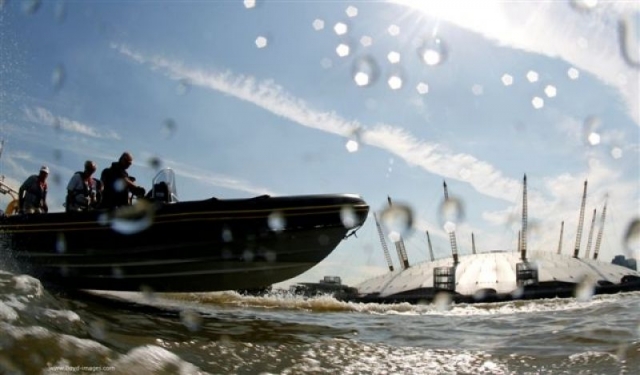 Powerboating on the Thames